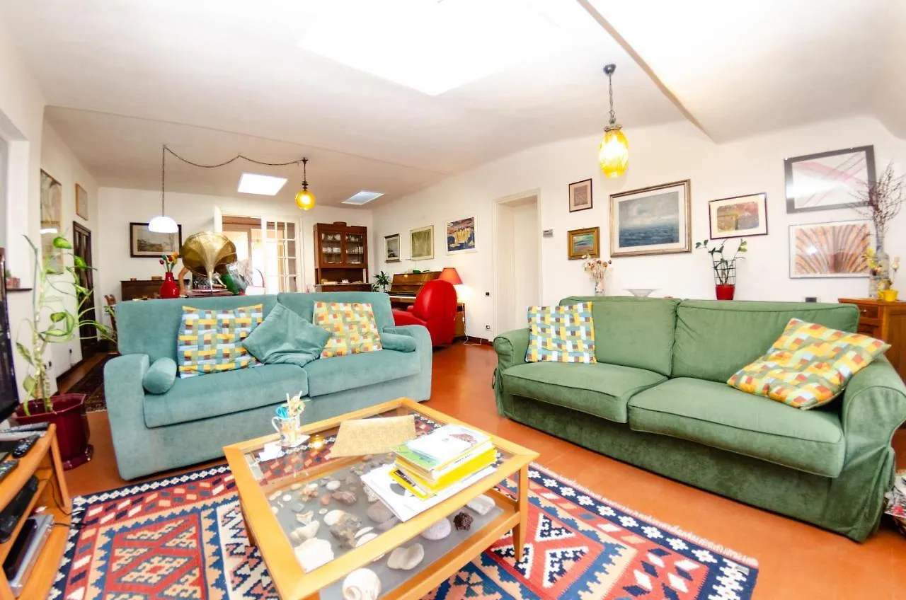Sinidio Apartment Lucca 0*,  Italy